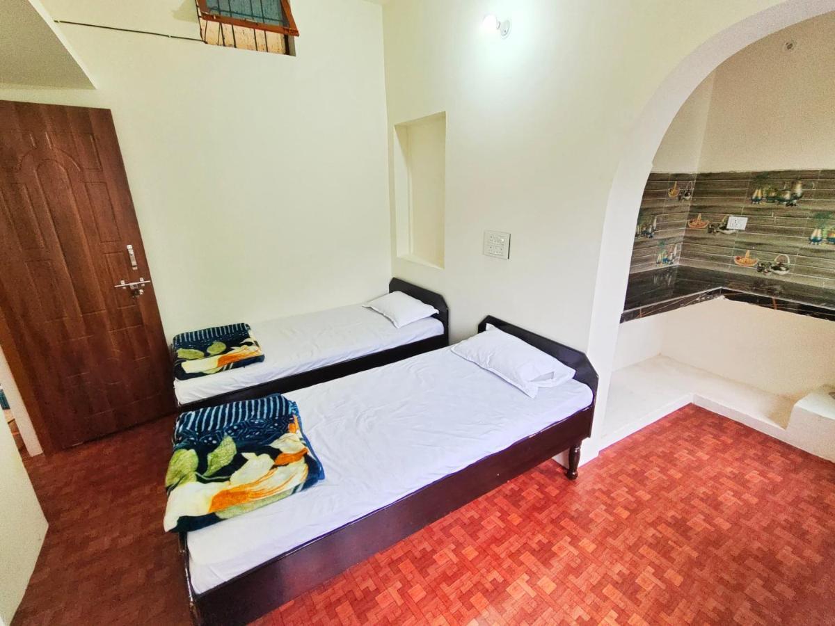 Alaknanda Homestay Karnaprayāg Exterior foto